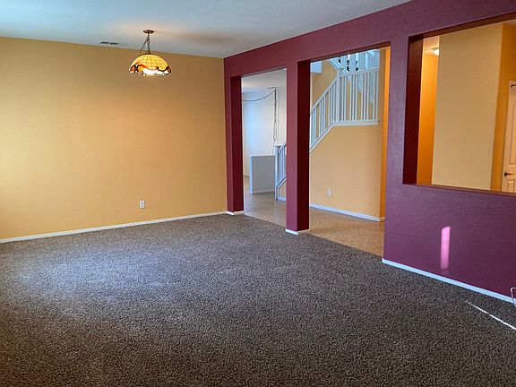 3rd image of 12988 Nelliebell Dr
