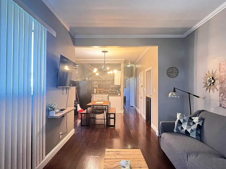 2407 N Capitol Ave #1 — Photo 7