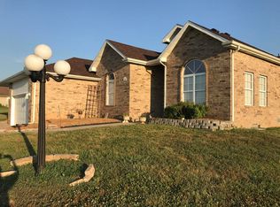 192 Creekview Rd, Clever, MO 65631