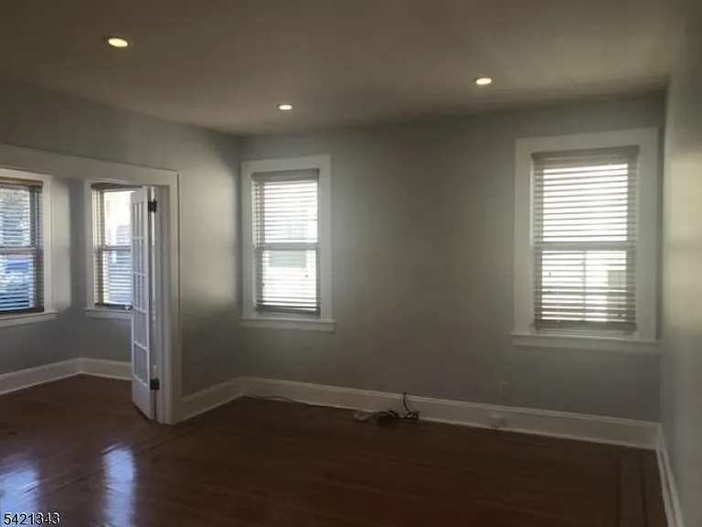 2036 Gless Ave #1 — Photo 3