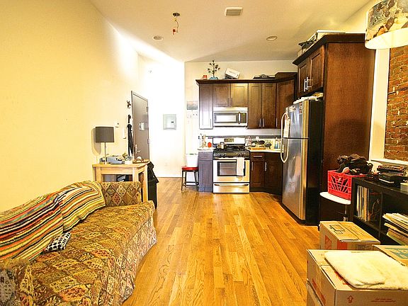 2nd image of 108 Hancock St APT 2