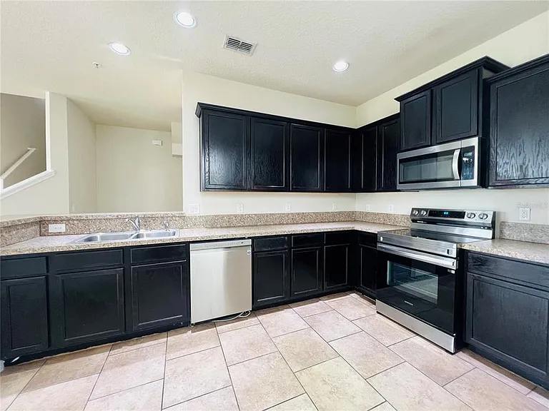 6570 S Goldenrod Rd #84B — Photo 7