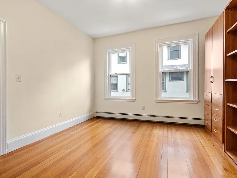 50 Kenwood St — Photo 10