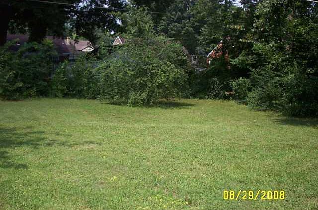 2nd image of 955 Maxey St