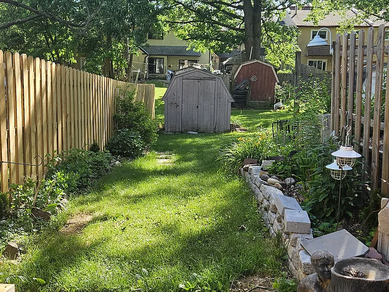 1258 Lisa Dr — Photo 15