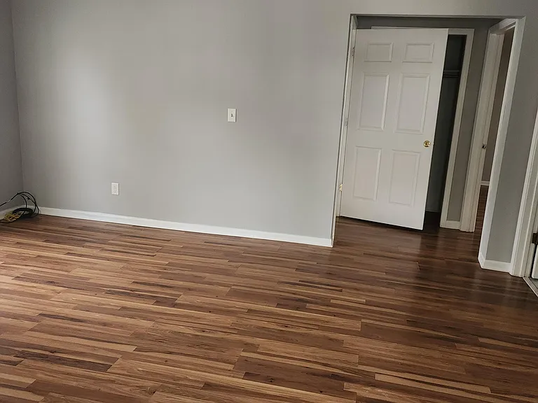 616 Locust St #1 — Photo 8