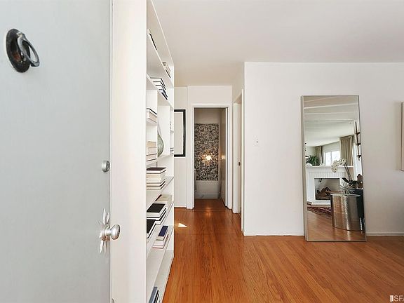 3rd image of 430 Panorama Dr