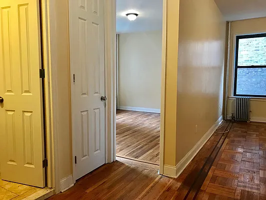 Rented by Lang Realty LLC | media 7