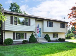 25 Knollwood Ct, Berlin, CT 06037