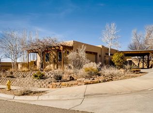 2813 Pueblo Jacona, Santa Fe, NM 87507