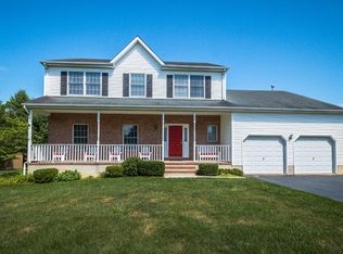 7 E Acres Dr, Hamilton, NJ 08620