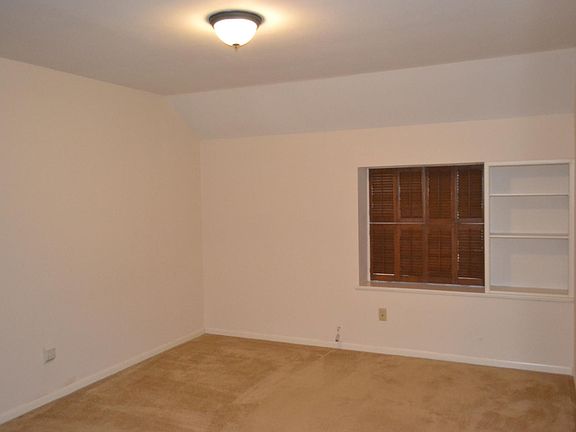 5th image of 1213 Reen Dr