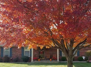 111 Jolomic Ln, Georgetown, KY 40324