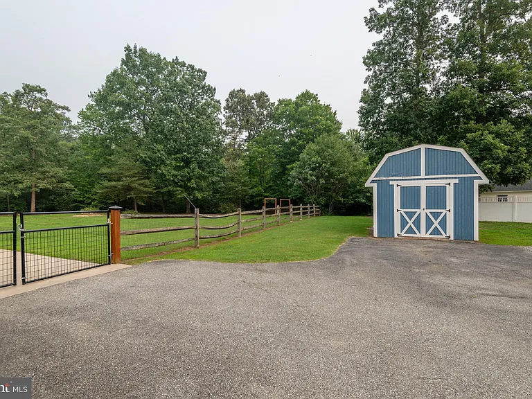 45170 Settlers Ln — Photo 31