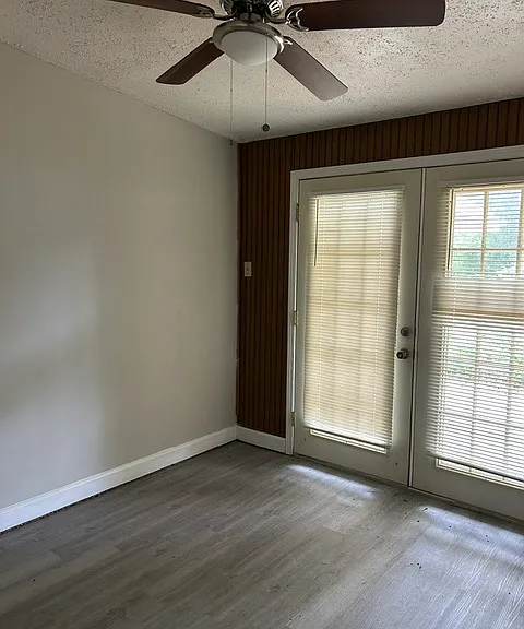 2625 Holiday Hill Dr — Photo 15