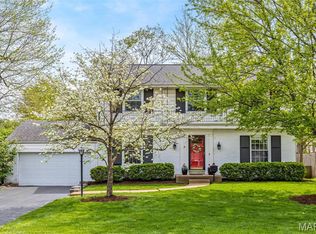 420 Claybrook Ln, Saint Louis, MO 63122