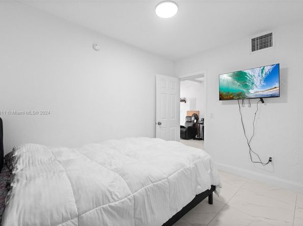 miami-florida-43840591 picture