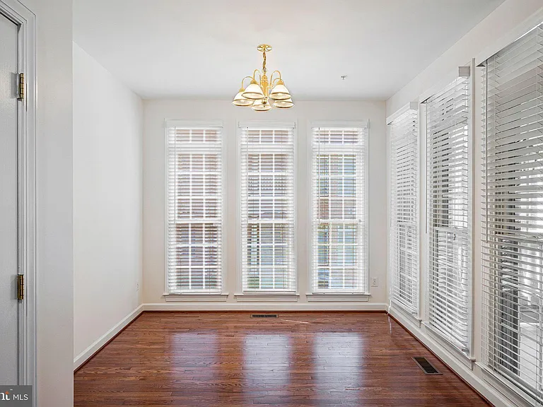 7720 Spoleto Ln — Photo 15