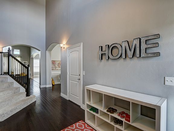 4th image of 8732 Stacy Lynn Ln