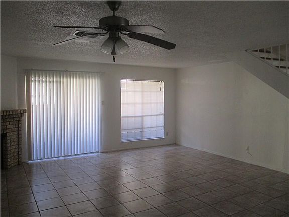 3rd image of 6106 Wilderock Dr APT C
