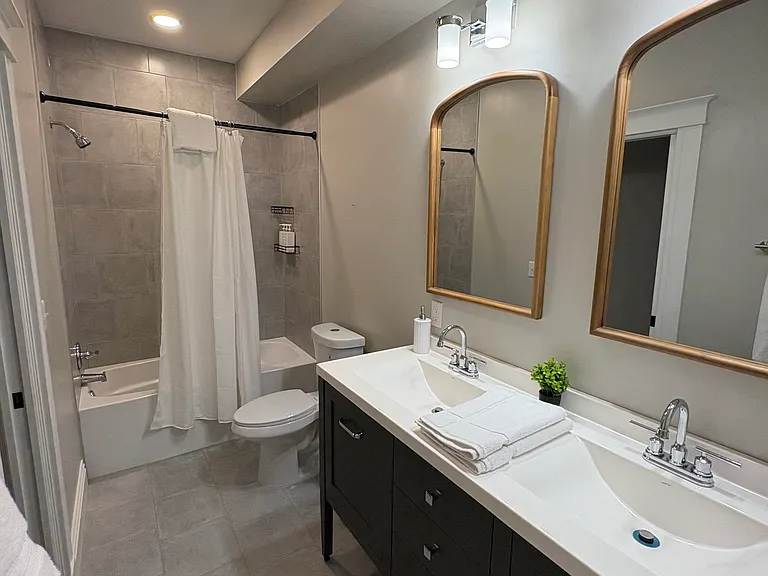 4165 Russell Blvd #2 — Photo 7