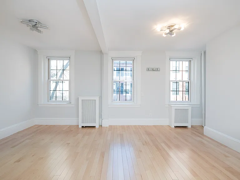 85 Myrtle St #1 — Photo 9