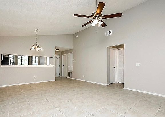 3rd image of 1928 Sheeler Oaks Dr