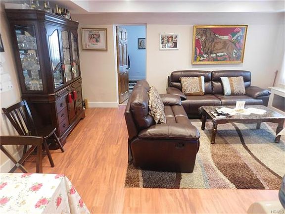 3rd image of 2566 Yates Ave