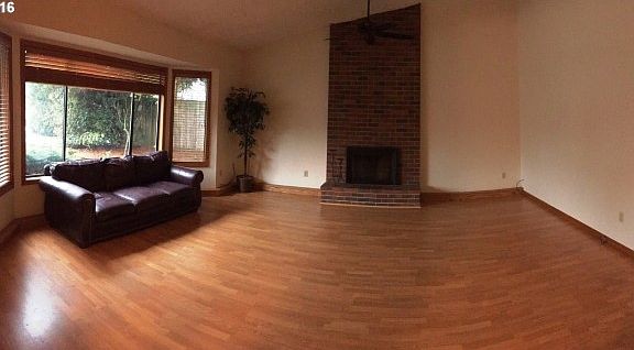 3rd image of 1412 NE 130th St
