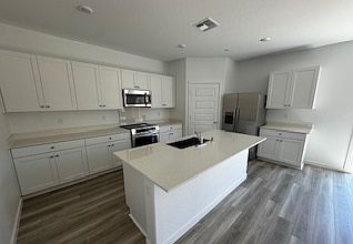 3rd image of 3669 Vestland Ct