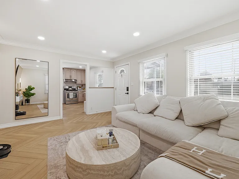 4809 Falcon Ave — Photo 11