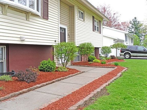 2nd image of 37 Ellis Ave