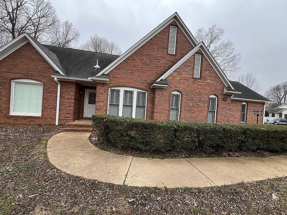 1st image of 95 King Arthur Dr