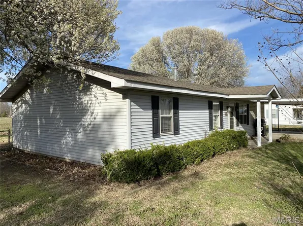 109 Ode Johnson St, Senath, MO 63876