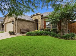 712 Mist Flower Dr, Little Elm, TX 75068