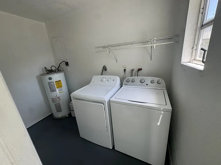 1195 S Alhambra Cir #1 — Photo 23