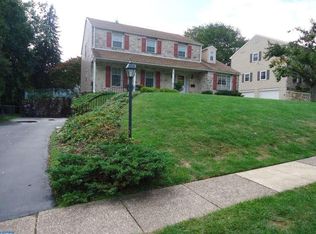 772 W Rolling Rd, Springfield, PA 19064