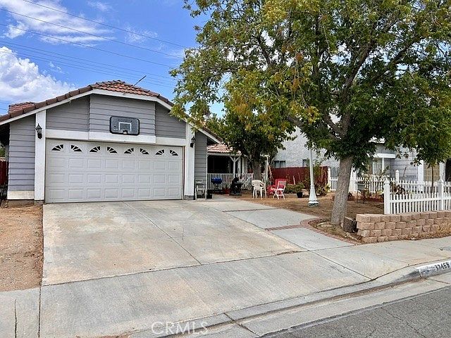 1st image of 37469 Cambridge Ln
