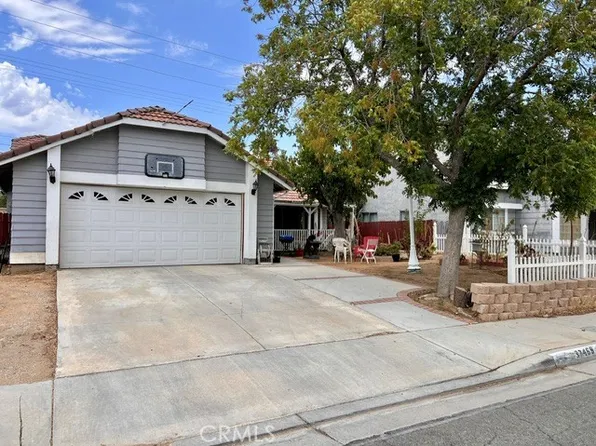 37469 Cambridge Ln, Palmdale, CA 93550