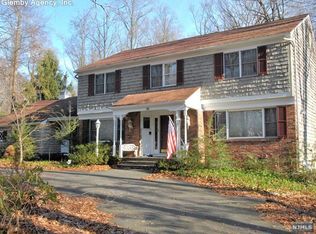 30 Kenwood Dr, Woodcliff Lake, NJ 07677