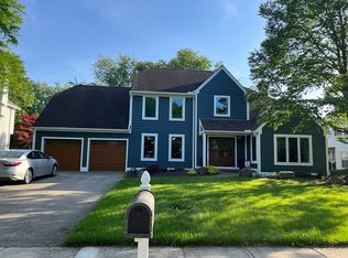 462 N Silver Bell Ln, Lafayette Hill, PA 19444