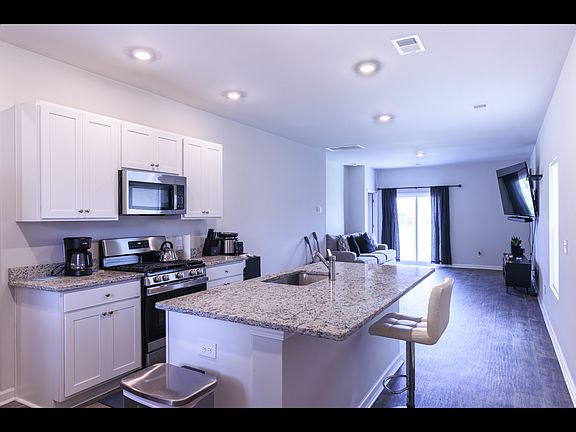 2nd image of 118 Hydrangea Way