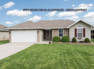 899 Dustin Ln, Nixa, MO 65714