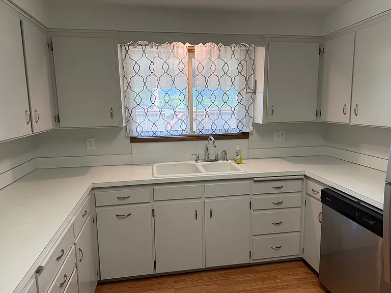 1422 Lawnridge Ave — Photo 16