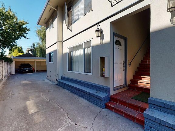 2nd image of 31 El Camino Real #2