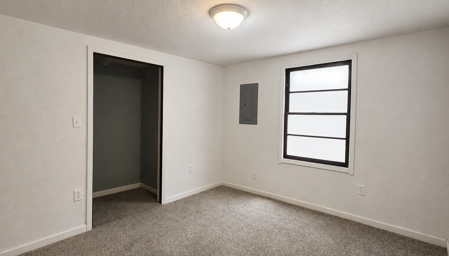 SE 20th St, Topeka — Photo 3