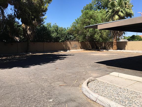 5th image of 326 E Vine Cir