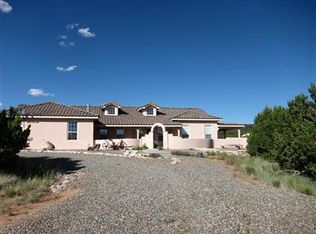 4 Manchester Ln, Edgewood, NM 87015