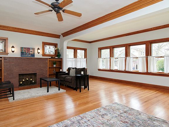 5th image of 614 Wesley Ave