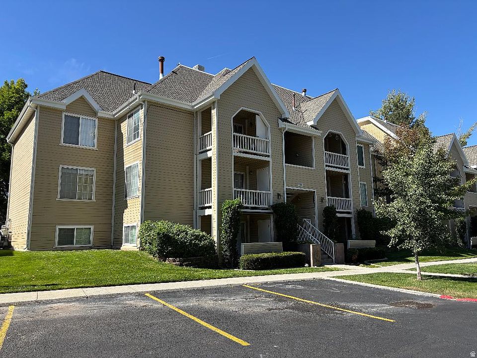 1st image of 1212 E Waterside Cv APT 10